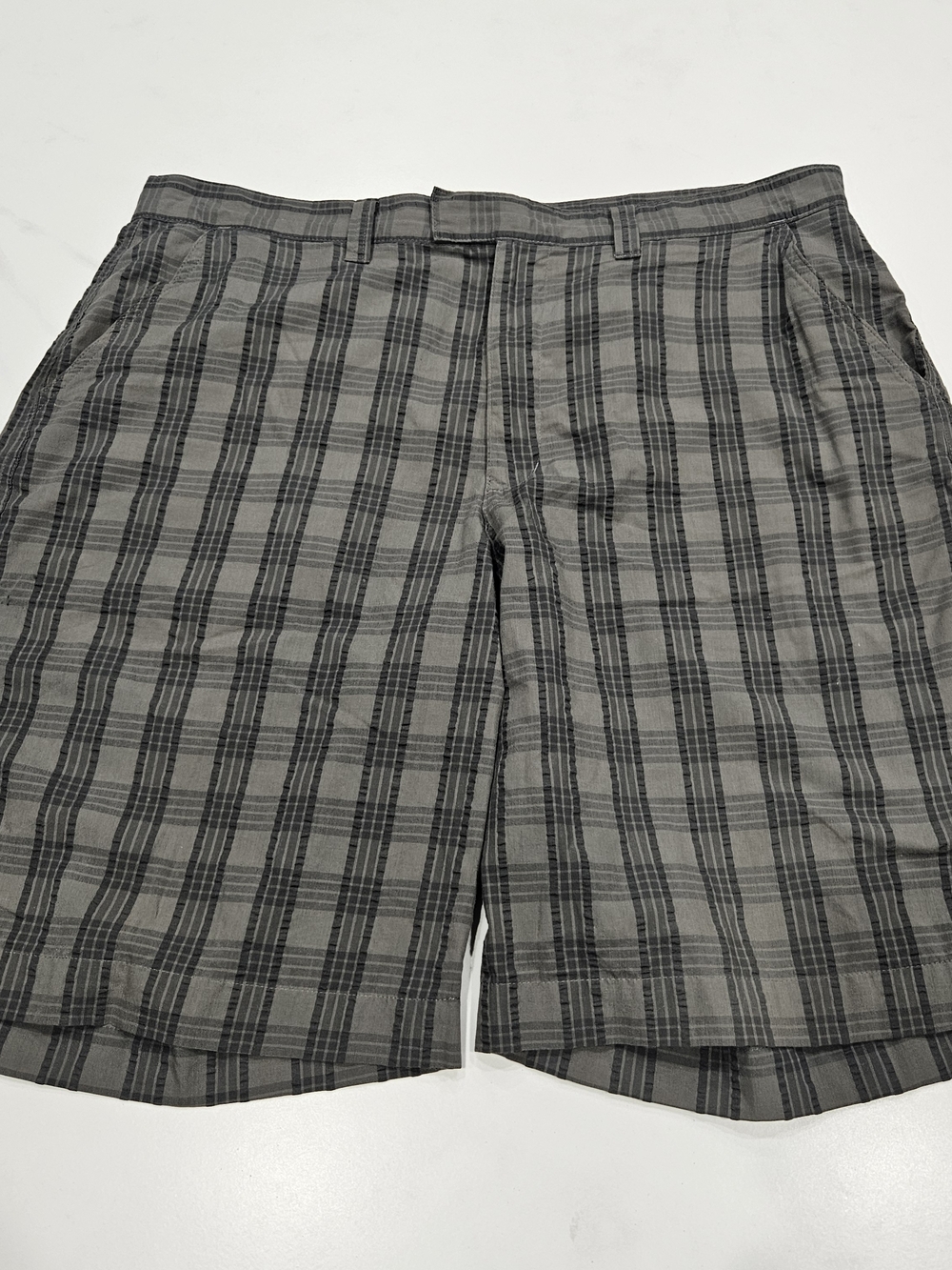 Patagonia Men's Green Hiking Plaid Flat-Front Shorts